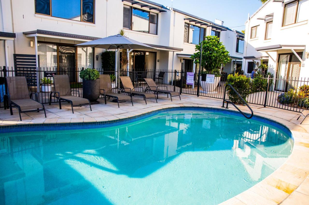 2 Bedroom Renovated Townhouse, Walk To Noosa River Noosaville Exterior photo